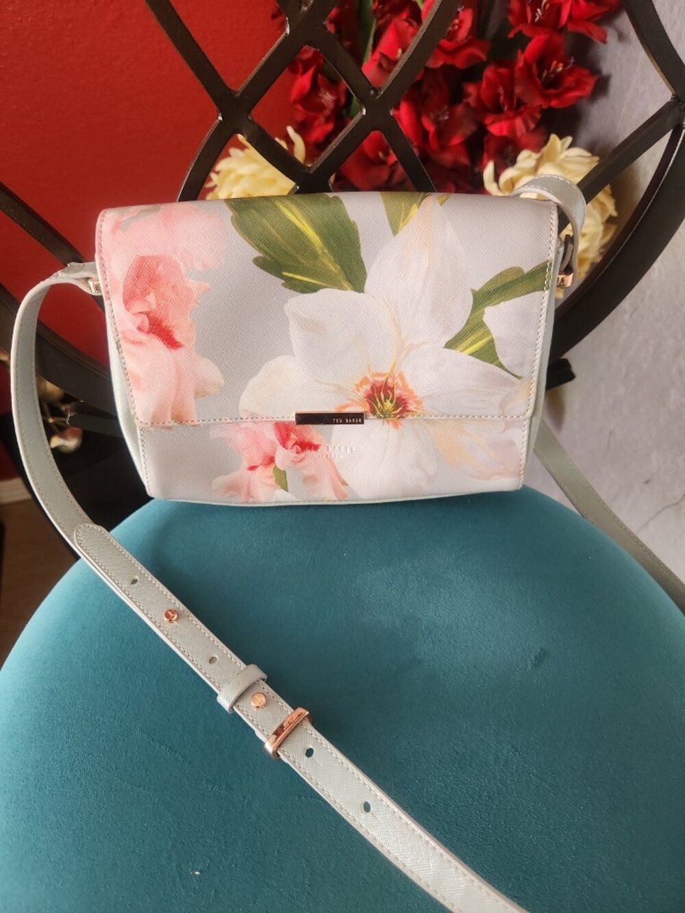 TED BAKER ~ Chatsworth Bloom floral print Shoulder/Crossbody Bag ~ EUC